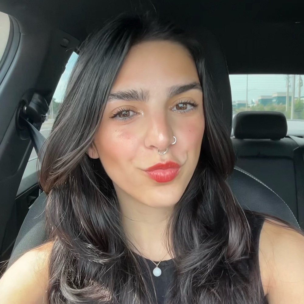 Meet your Posher, Amy